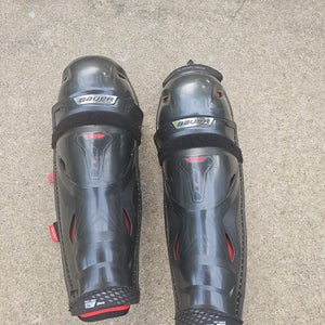 Intermediate Bauer Vapor 3X Pro 14" Shin Pads (Used)