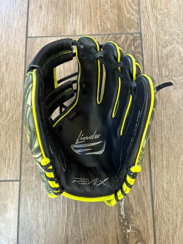 Rawlings REV1X RH Infield Baseball Glove 11.75" (Used)