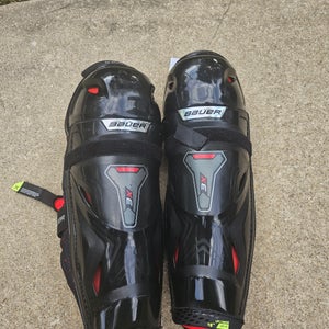 Senior Bauer Vapor 3X 15" Shin Pads (Used)