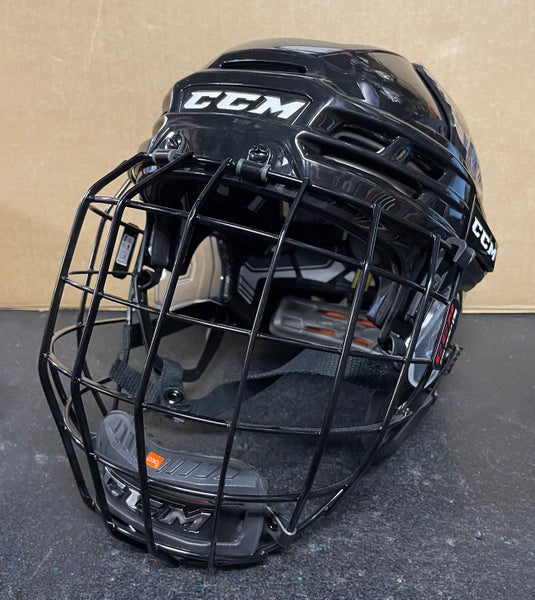 NEW CCM Tacks 910 Helmet Combo Black Large