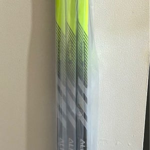 Senior Warrior Alpha LX2 Right Handed Hockey Stick P88 (New)