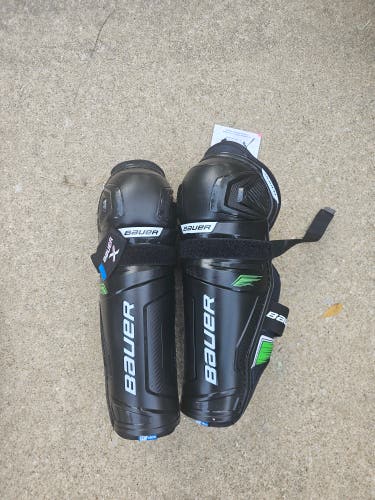 Junior Bauer X 11" Shin Pads (New)