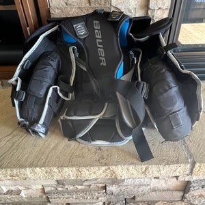 Large/Extra Large 2022 Bauer GSX Goalie Chest Protector (Used)