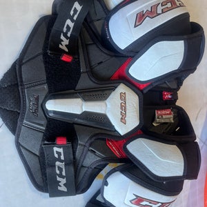 Men's Large Junior CCM JetSpeed FT4 Pro Shoulder Pads (Used)