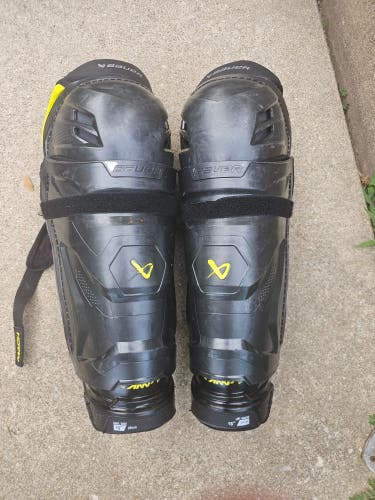 Senior Bauer Mach 15" Shin Pads (Used)