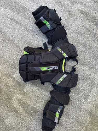 Large/Extra Large 2024 Warrior RITUAL X4 E Goalie Chest Protector (Used)