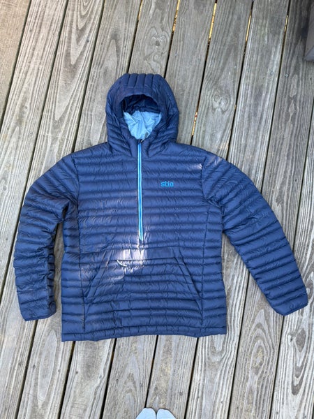 STIO men’s Large down pullover