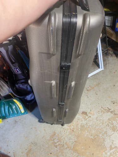Golf club travel case