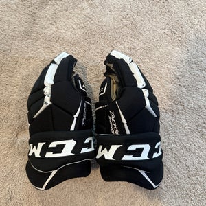 CCM Tacks 9040 Gloves 15" (Used)