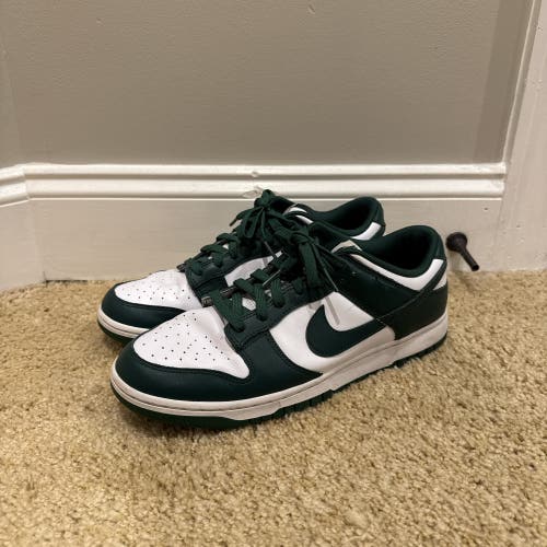 Green Unisex Size M 10.5 (W 11.5) Adult Nike Dunk Low Shoes (Used)
