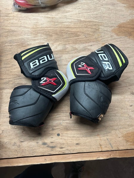 Youth Medium Bauer Vapor 2x Elbow Pads (Used)