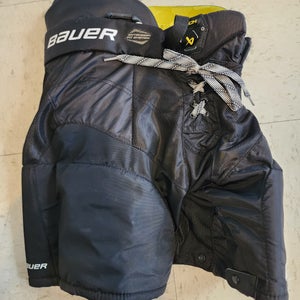 Men's Youth Large Bauer Supreme Mach Hockey Pants (Used)