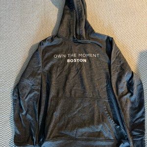 Gray Men's Own The Moment Boston Large Bauer Sweatshirt (Used)