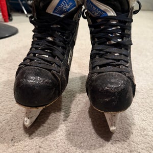 Bauer Supreme 3000 Hockey Skates 7.5 (Used)