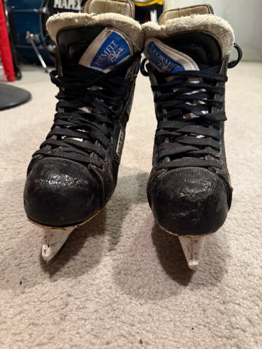 Bauer Supreme 3000 Hockey Skates 7.5 (Used)