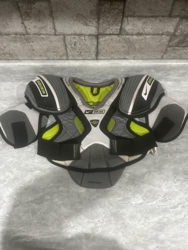 Medium Junior Nike Shoulder Pads (Used)