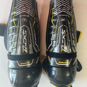 Junior CCM Tacks 12" Shin Pads (Used)