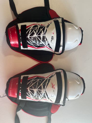 Senior Bauer Vapor 14" Shin Pads (Used)