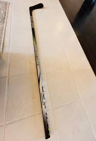 Senior Bauer Hyperlite 2 RH Hockey Stick P92  (New)