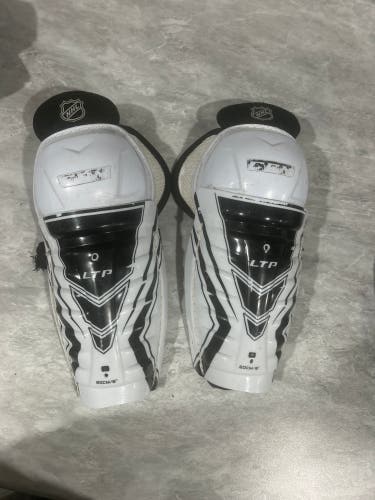 Youth CCM LTP 8" Shin Pads (Used)