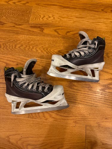 Bauer Supreme One100 Hockey Goalie Skates Regular Width Size 1 (Used)