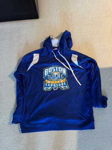 Boston Elite Exposure hockey tournament Men's Large Sweatshirt (Used)