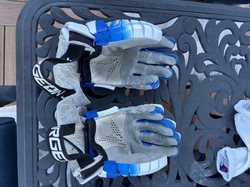 STX Rzr 2 Lacrosse Gloves Large (Used)