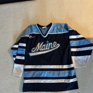 University of Maine hockey jersey Small (Used)