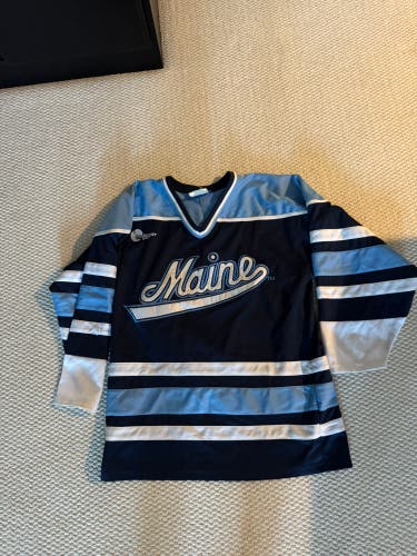 University of Maine hockey jersey Small (Used)