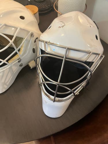 Senior 2006 Large Sportmask Goalie Mask (Used)