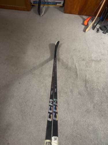 Senior CCM Jetspeed FT7 Pro Left Hand Hockey Stick P28 (Used)