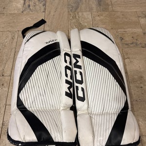 26" CCM YFlex 3 Goalie Leg Pads (Used)