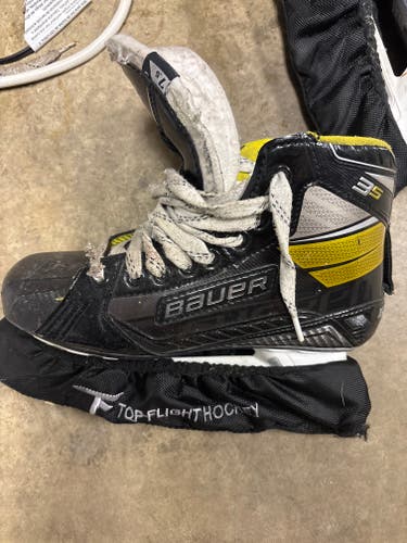Bauer Supreme 3S Hockey Goalie Skates Regular Width 7.5 (Used)