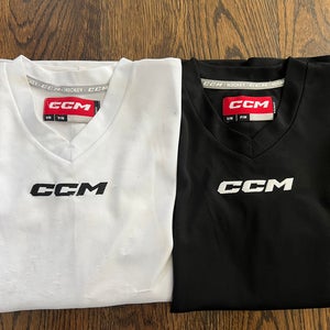 White Small Kids Unisex CCM Jersey (Used)