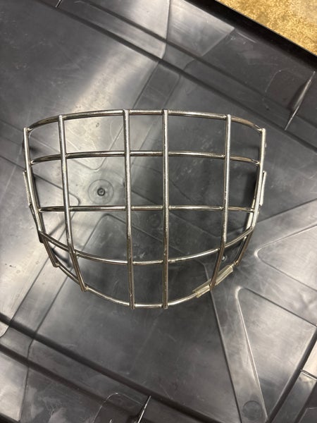 Bauer Certified Cage