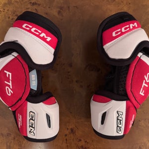 Junior Small CCM Jetspeed FT6 Elbow Pads (Used)