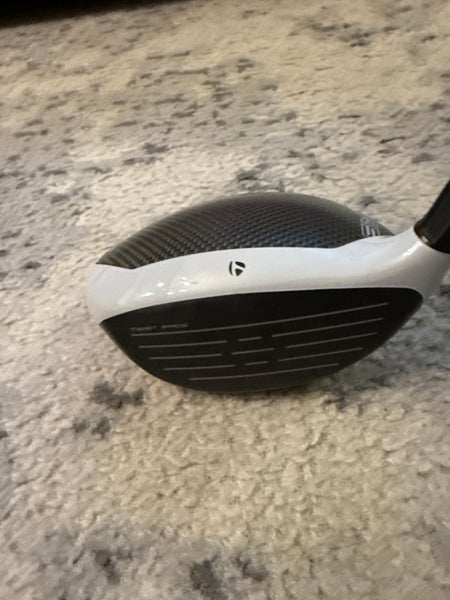 Men's TaylorMade SIM Max Right Handed Fairway Wood Regular Flex 3 Wood (Used)