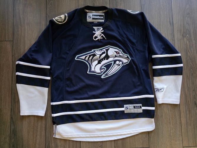 Nashville Predators Vintage Navy Reebok Checkerboard Alternate Jersey Large EUC