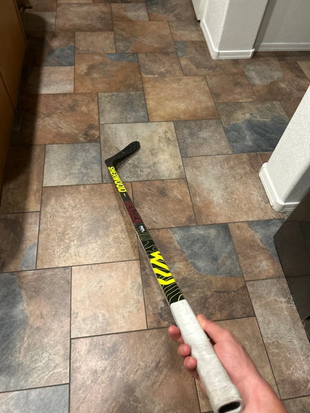 Intermediate Sher-Wood Rekker Legend Pro Right Handed Hockey Stick P28 (Used)