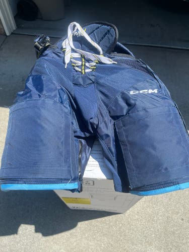 Men's Senior Medium CCM Tacks AS-V Pro Hockey Pants Pro Stock (Used)