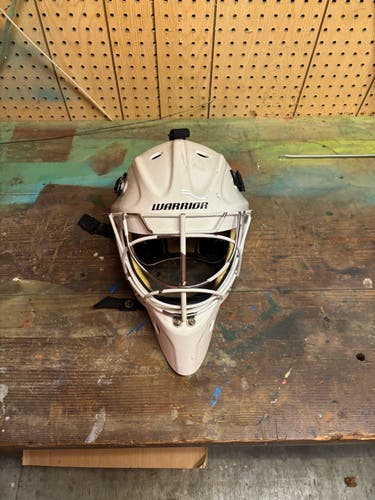 Senior Large Warrior R/F1 Goalie Mask (Used)
