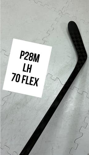 Senior(1x)Left P28M 70 Flex ProBlackStock™ Unbranded Blackouts Pro Stock Nexus Hockey Sticks