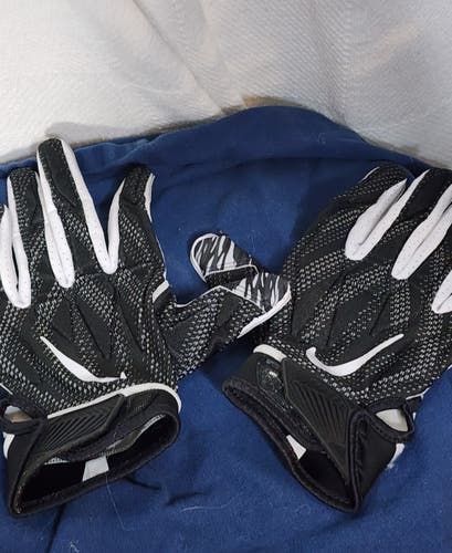 Nike Superbad NFL Officially Licensed Game Issued Receiver Black White Football Gloves 2XL