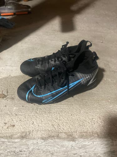 Kids 5Y (Big Kids / Youth) Nike Cleats (Used)