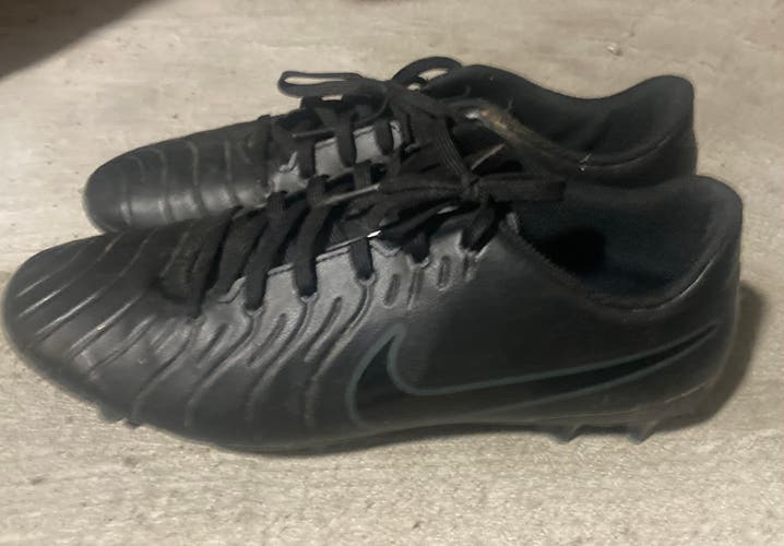 Black Unisex Size M 9.0 (W 10.0) Nike Cleats (Used)