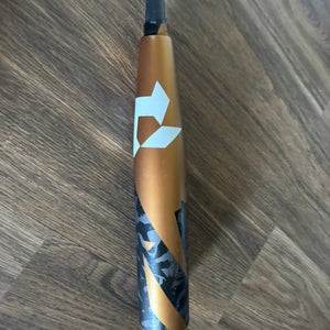 DeMarini Zoa Composite USSSA Certified Bat (-5) 22 oz 30" (Used)