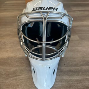 Senior 2022 Medium Bauer NME One Goalie Mask (Used)