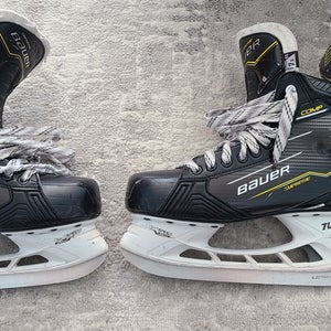2024 Bauer Comp Supreme Pro Hockey Skates Extra Wide Width 7.5 (Used)