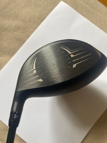 NEW-Men's 2025 Srixon ZX5 Right Handed Driver Stiff Flex 9.5 Loft (New). Hzrdus RDX smoke 60 gram.
