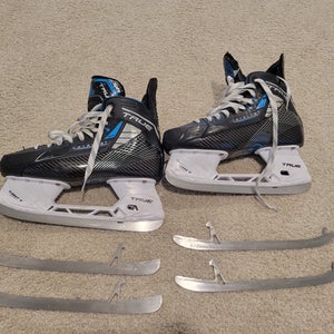 True Catalyst 5X4 Hockey Skates Regular Width 11 (Used)